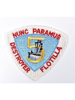 US Navy Desflot 5 "NUNC PARAMUS" Patch - Destroyer Flotilla, Cold War Era 3.5"